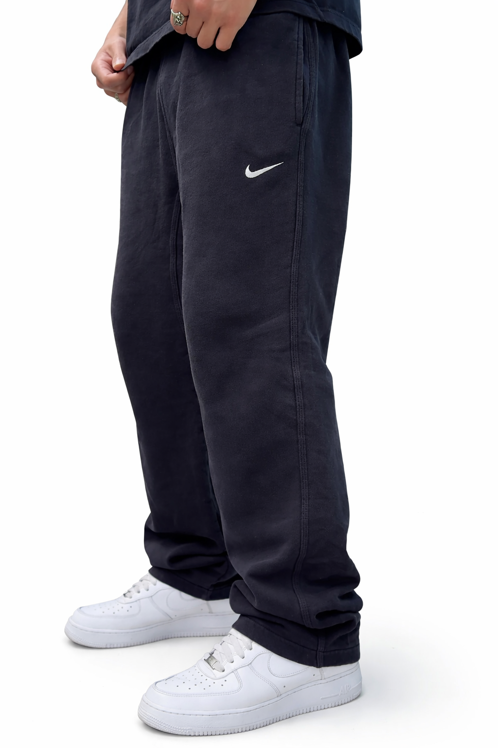Nk Oversized Joggers – Black Edition