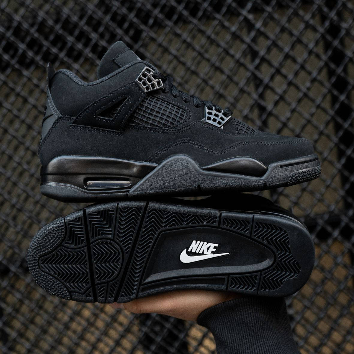 Air Jordan 4 Black Cat (2025)