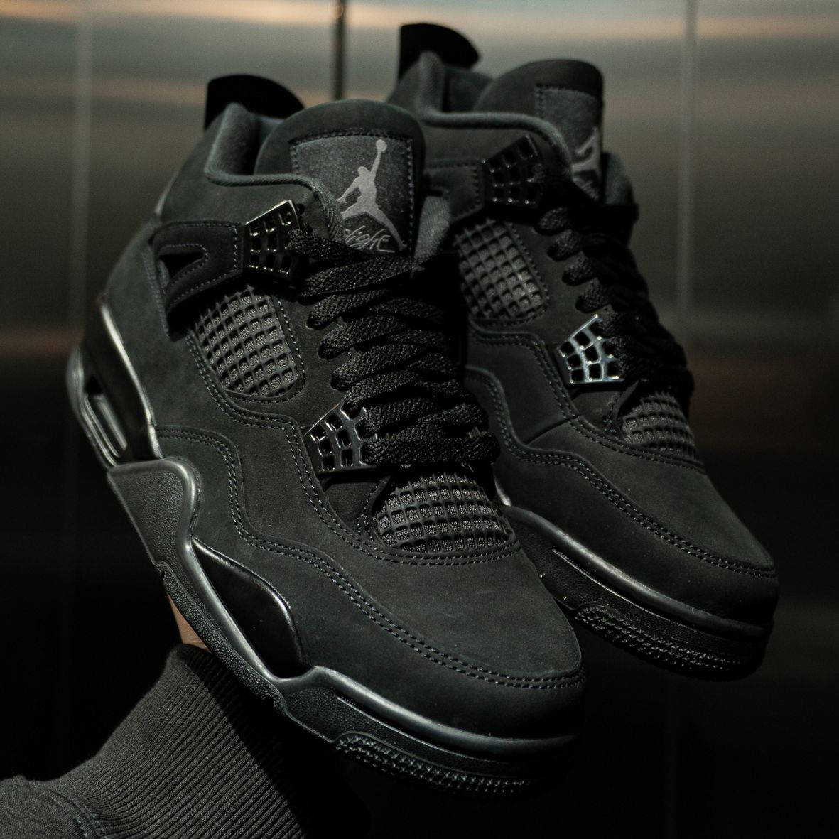 Air Jordan 4 Black Cat (2025)